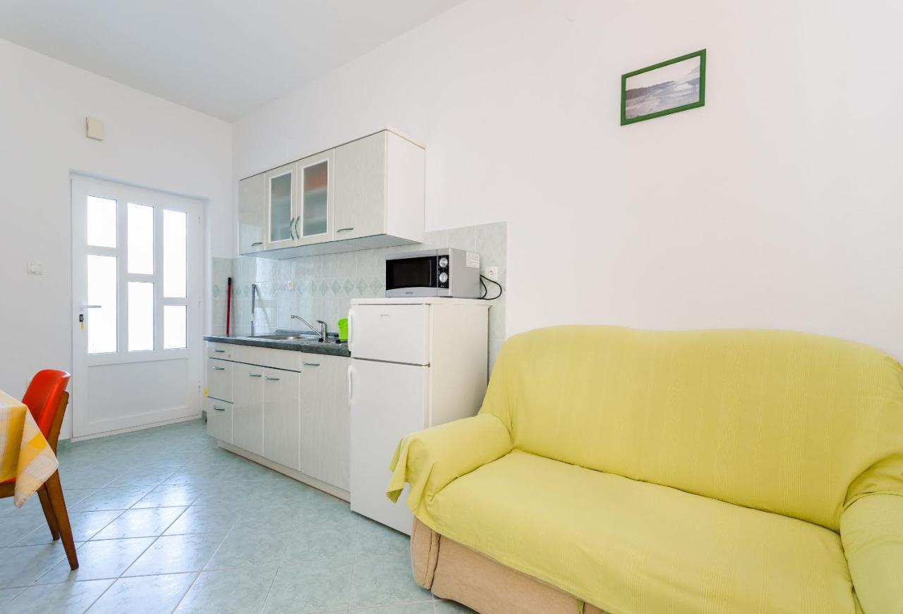 Apartments Marija & Lino 洛帕 外观 照片